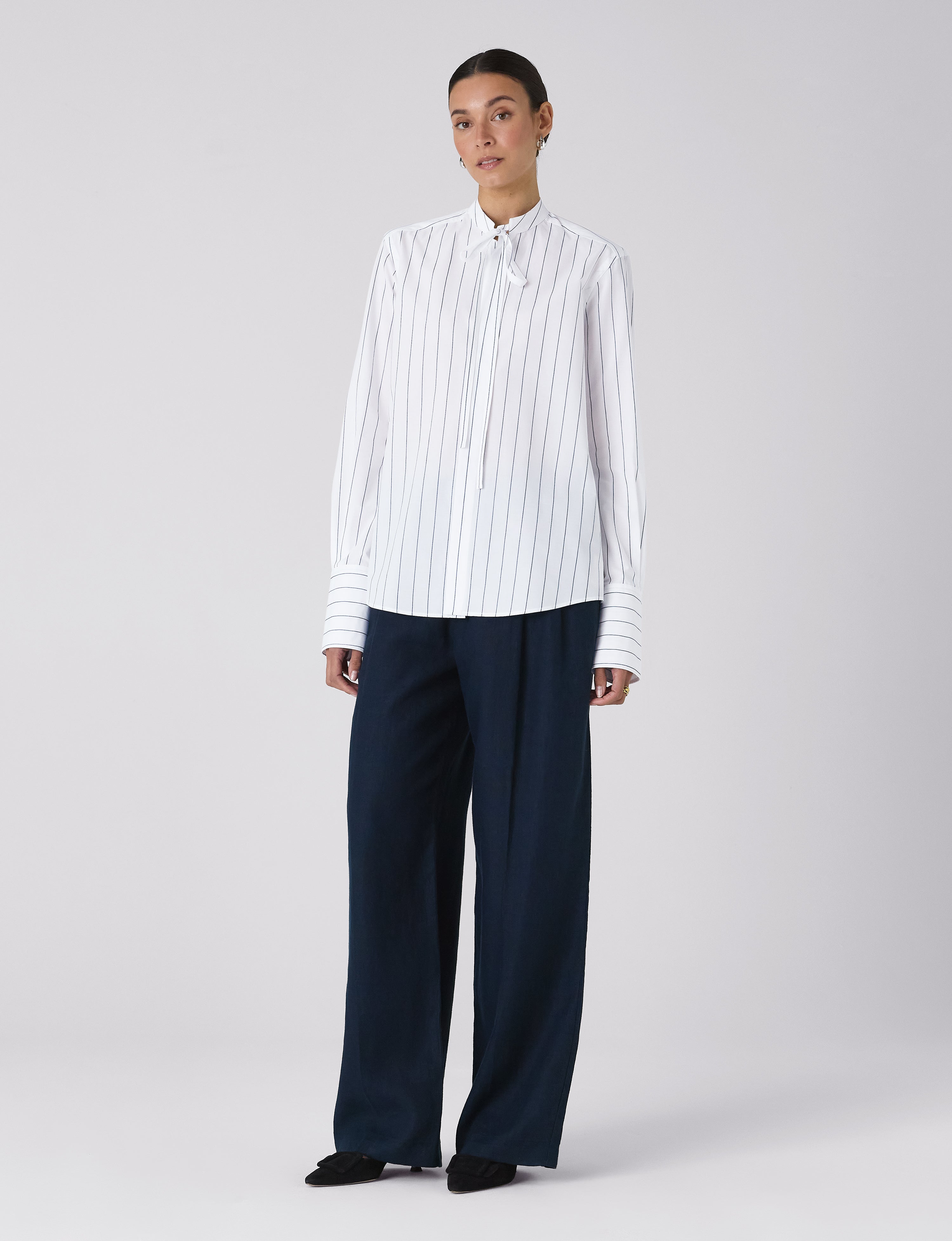 The Boyfriend Bow Tie: Fine Poplin, Blue and White Stripe