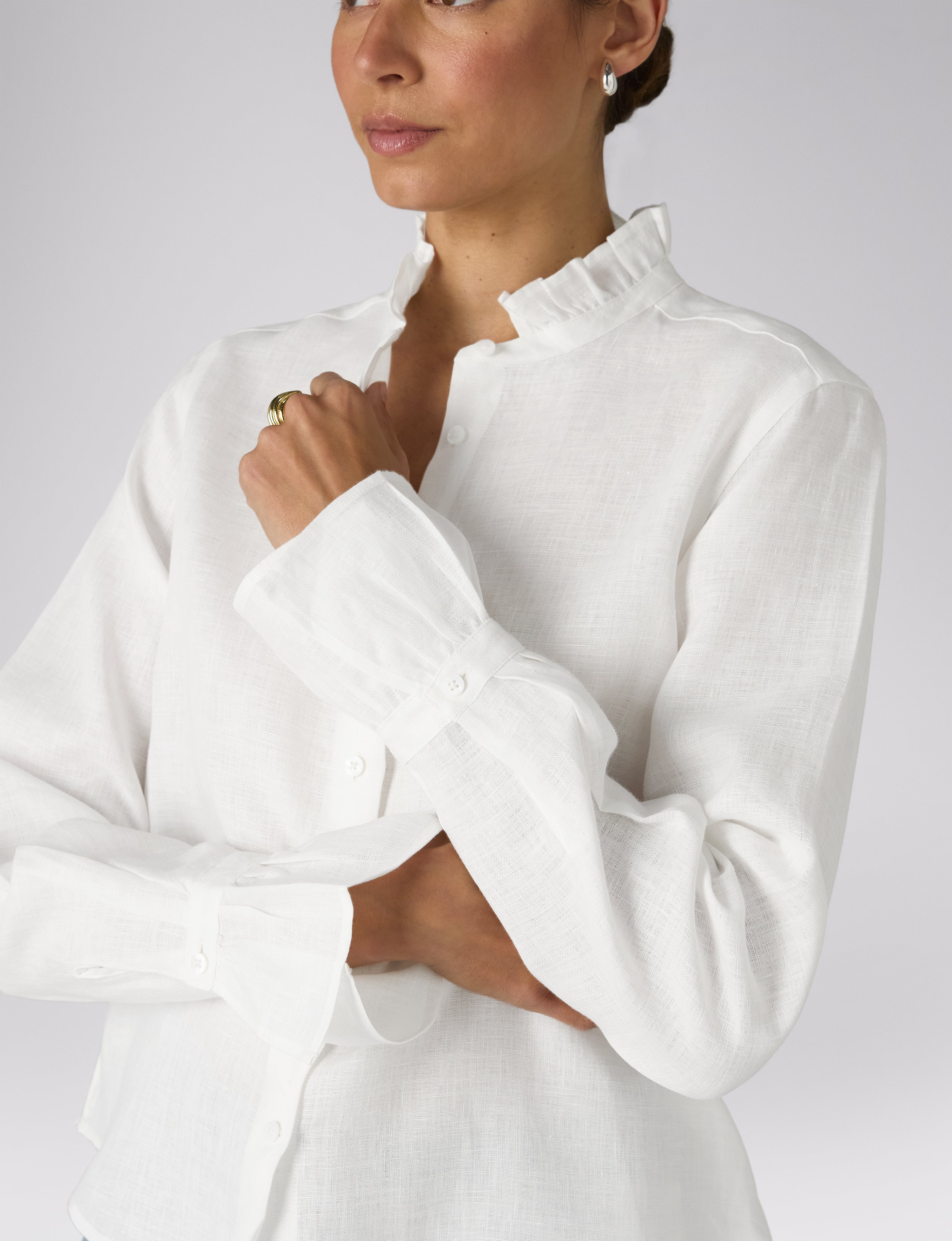 Kew Blouse: Linen, White